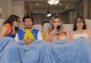 Threesome caliente, my sister and girls friends blowjob and anal. And all the Situation